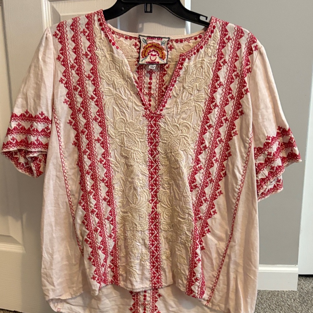 Johnny was embroidered blouse